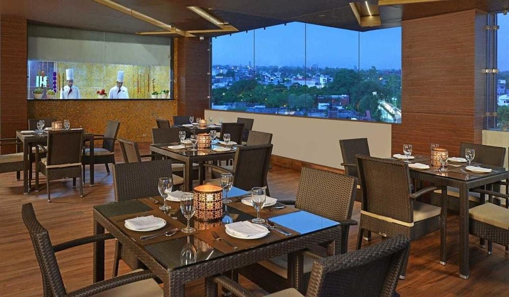 Golden Sarovar Portico Amritsar Exterior foto